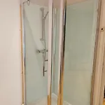 Backpackers Gelijkvloers-studio-slaapkamer-eetkamer-keuken 1 Ruimte-badkamer En-suite Lejlighed