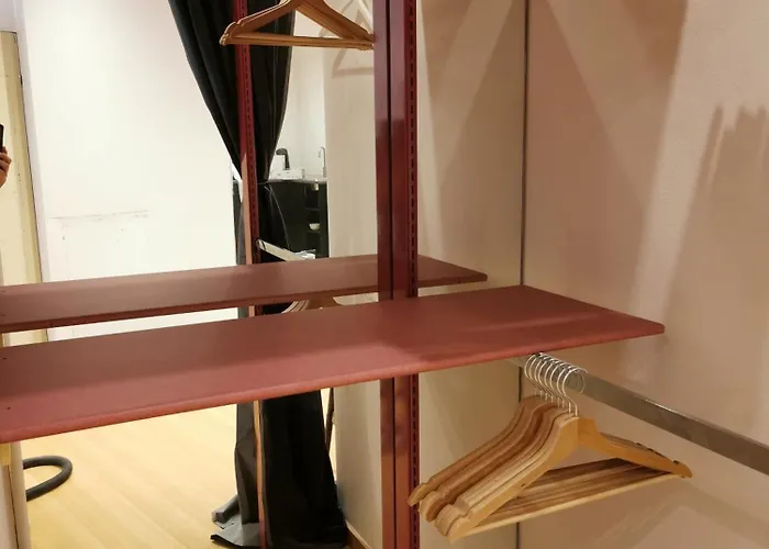 Apartment Backpackers Gelijkvloers-studio-slaapkamer-eetkamer-keuken 1 Ruimte-badkamer En-suite